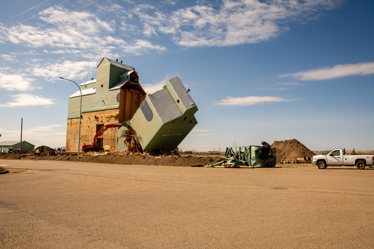 Milk River elevator falling down